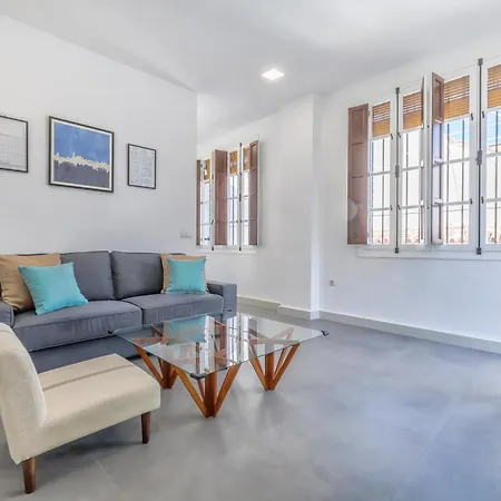 Apartament Alminar *